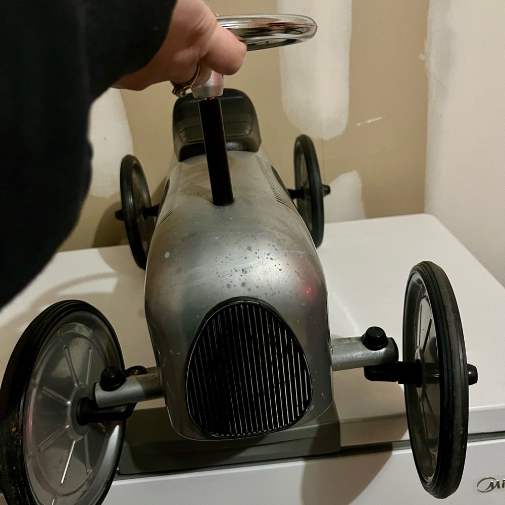 Silver Racing Ride-On Car for Kids - Picture 7 of 10